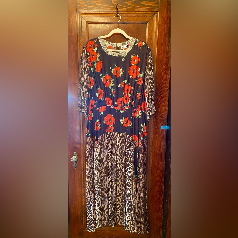 RIXO Black Dress with Red Floral and Animal Print New Condition